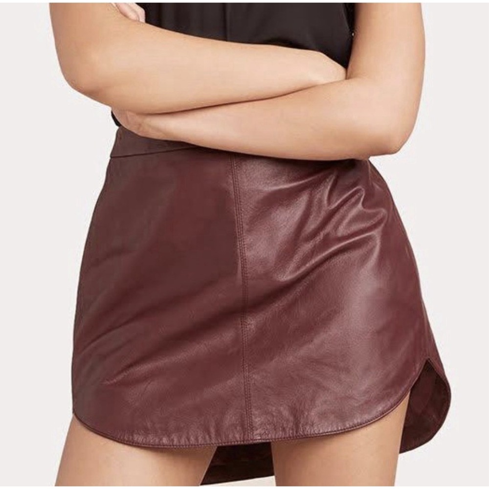 BB Dakota Conrad Leather Mini Skirt Size 6 Boysenberry Burgundy Curved Hem